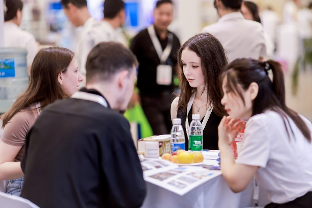 WOCA博覽會，出口好平臺 | 政策賦能&#215;全球視野！WOCA 2025助地坪企業(yè)“零門檻”出海，搶占萬億國際市場！