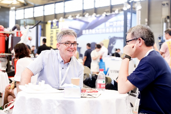 WOCA博覽會，出口好平臺 | 政策賦能&#215;全球視野！WOCA 2025助地坪企業(yè)“零門檻”出海，搶占萬億國際市場！